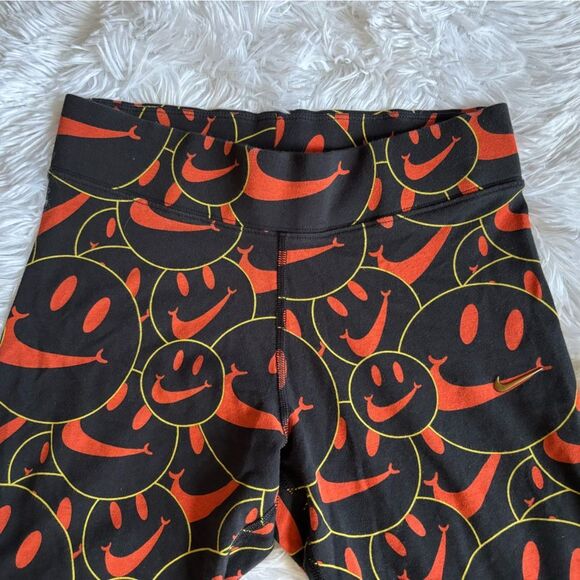 Nike Sportswear Essential Biker Shorts Smiley Face Black Orange Womens Small - Picture 4 of 5